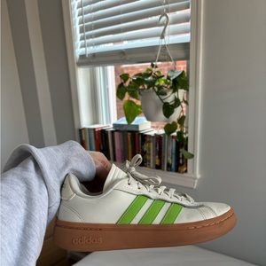 ADIDAS WOMENS GRAND COURT ALPHA SNEAKER SIZE 6.5 women